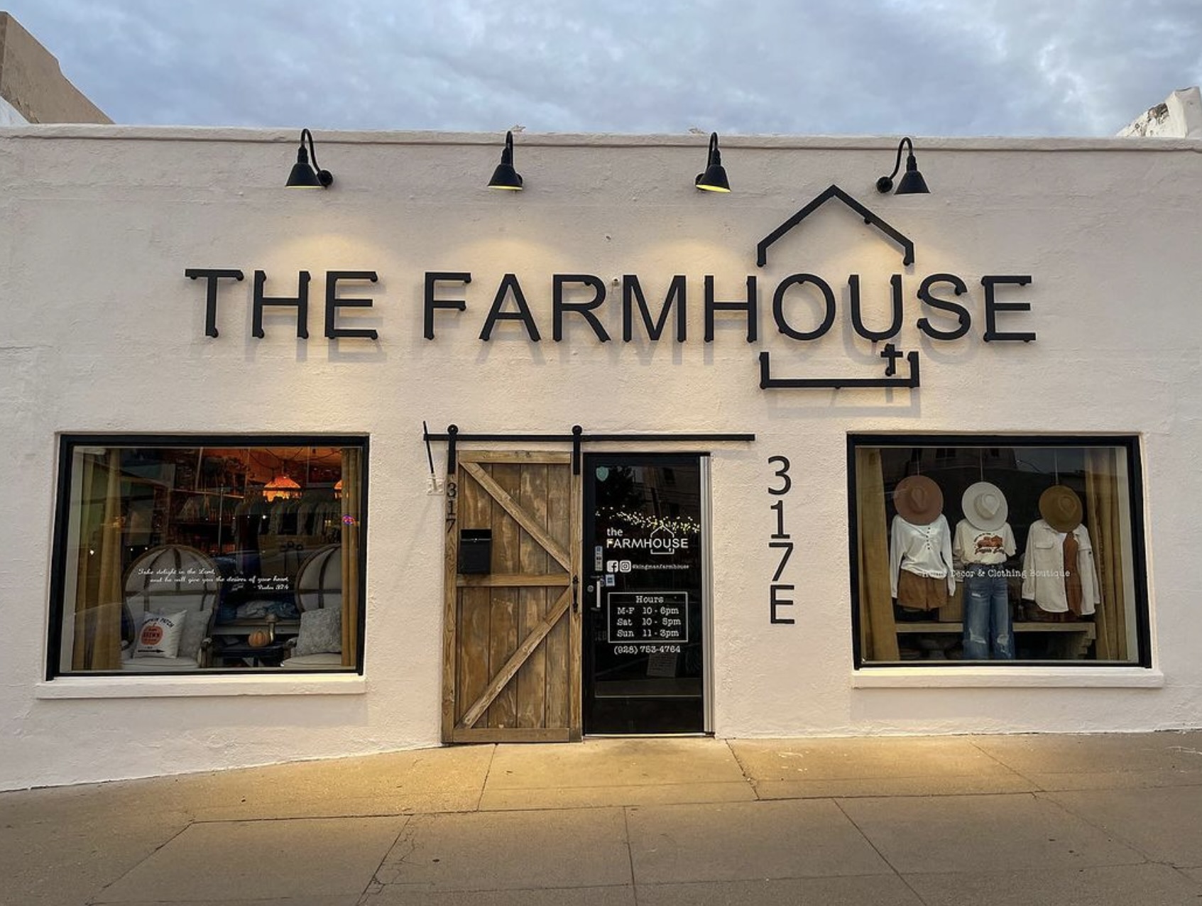 The Farmhouse: Trendy Women's Clothing, Gifts & Home Decor